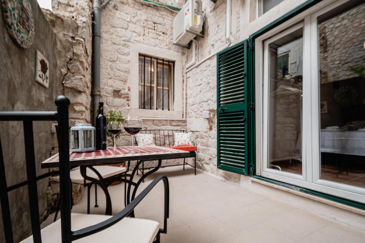 Lito Apartments שיבניק מראה חיצוני תמונה