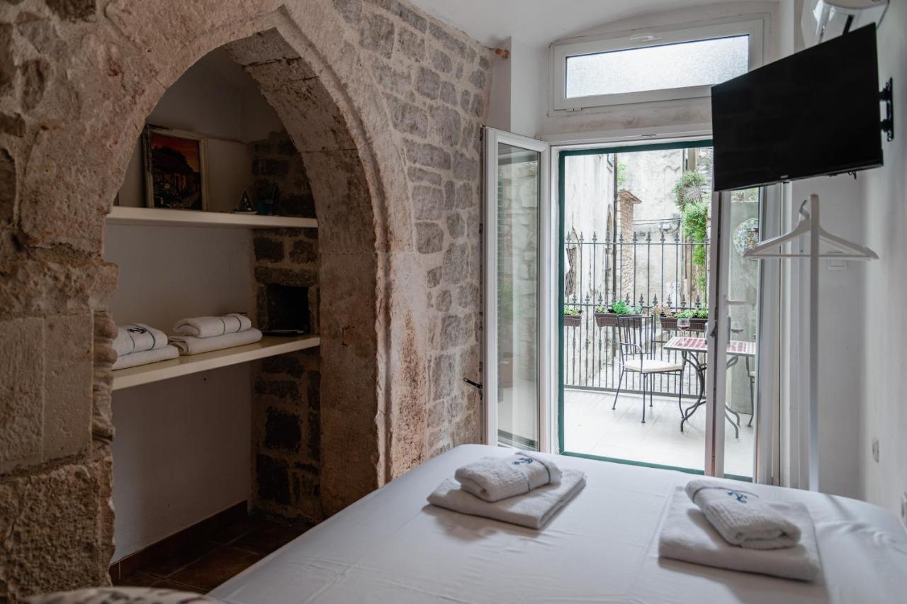 Lito Apartments שיבניק מראה חיצוני תמונה