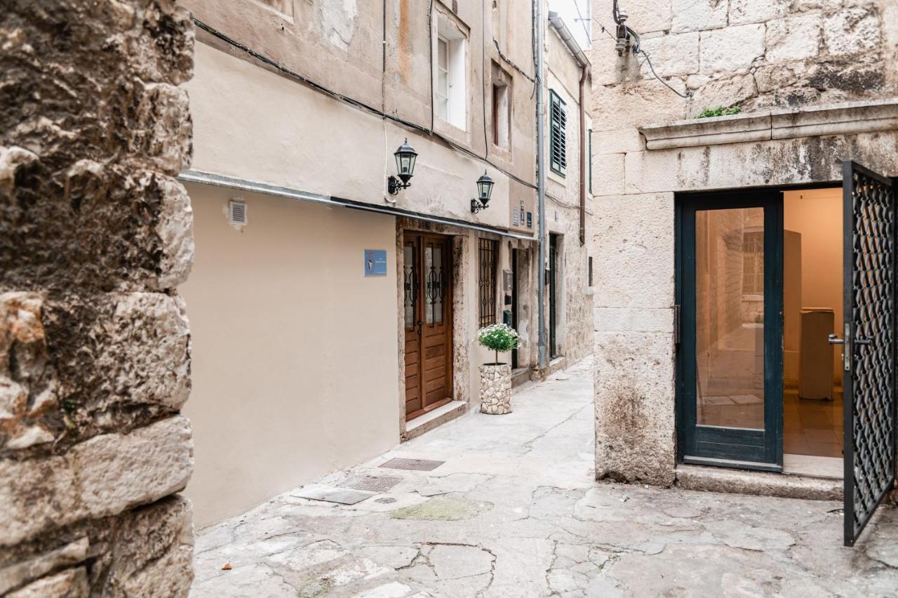 Lito Apartments שיבניק מראה חיצוני תמונה