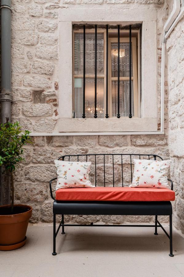 Lito Apartments שיבניק מראה חיצוני תמונה