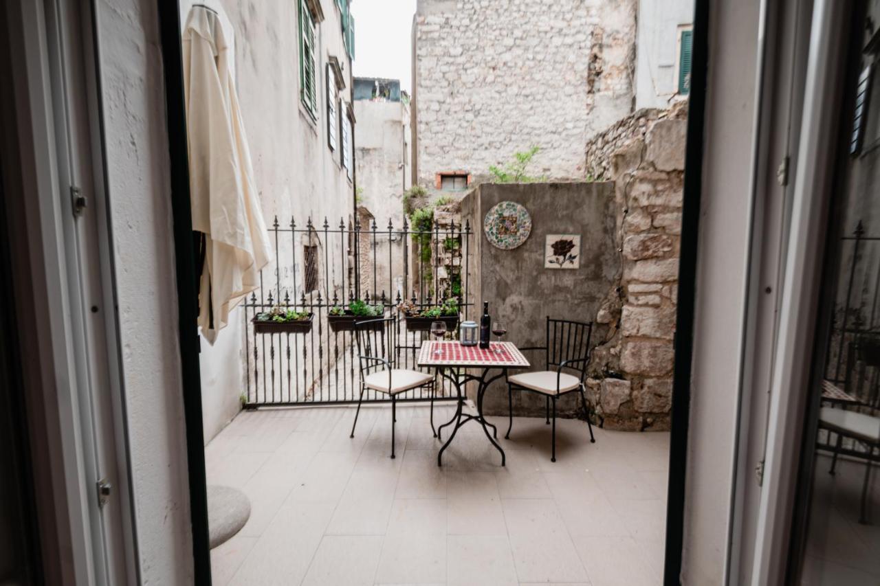 Lito Apartments שיבניק מראה חיצוני תמונה