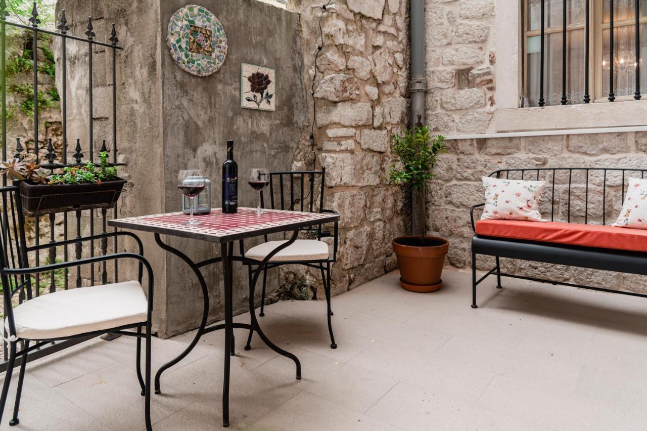 Lito Apartments שיבניק מראה חיצוני תמונה